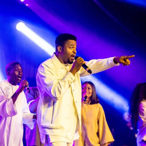 Shola Adebayo – Yahweh Praise Medley Shola Adebayo – Yahweh Praise Medley